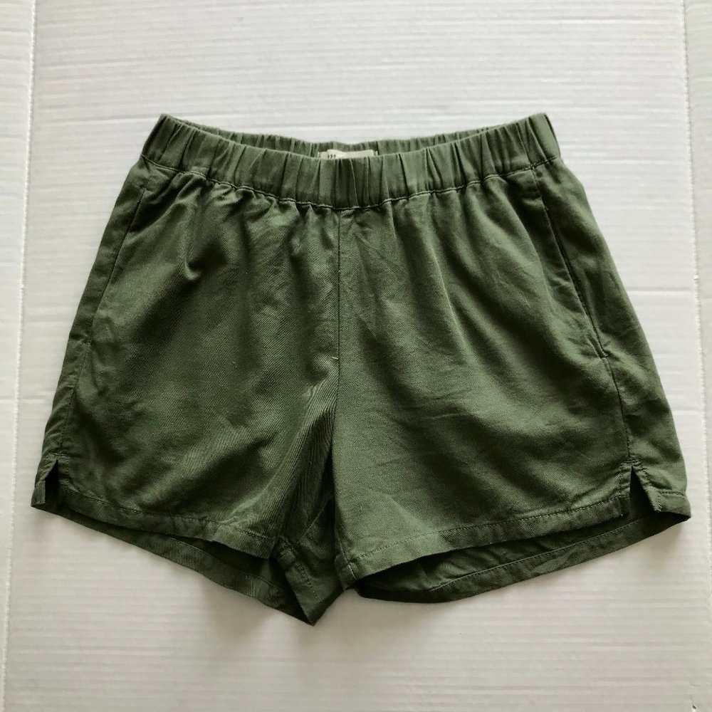Madewell Pull On Shorts Olive Green - Size XS